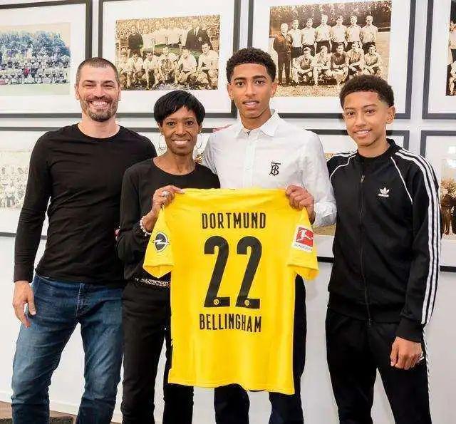 表现堪称现 表现堪称现