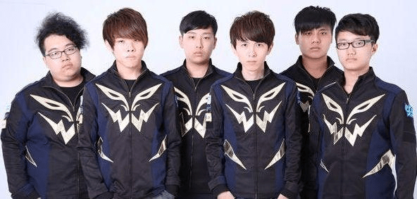 并不依赖某 并不依赖某