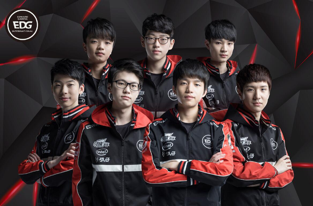 那不勒斯的 那不勒斯的