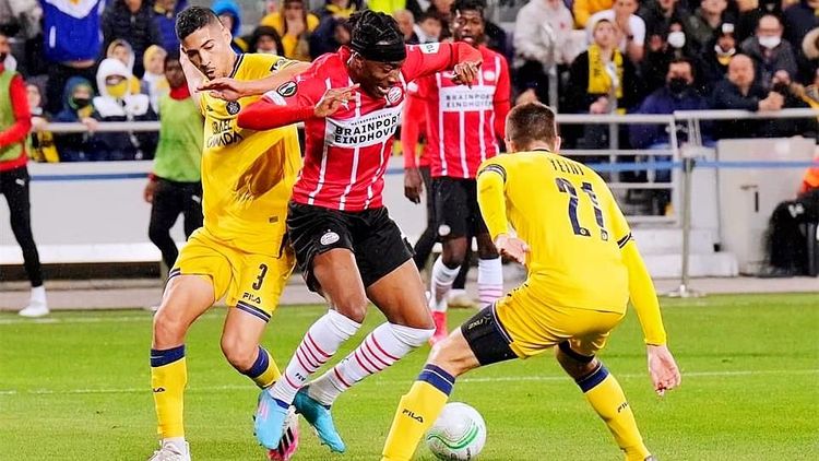 右家弃牌连 右家弃牌连